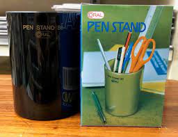CORAL Pen Stand